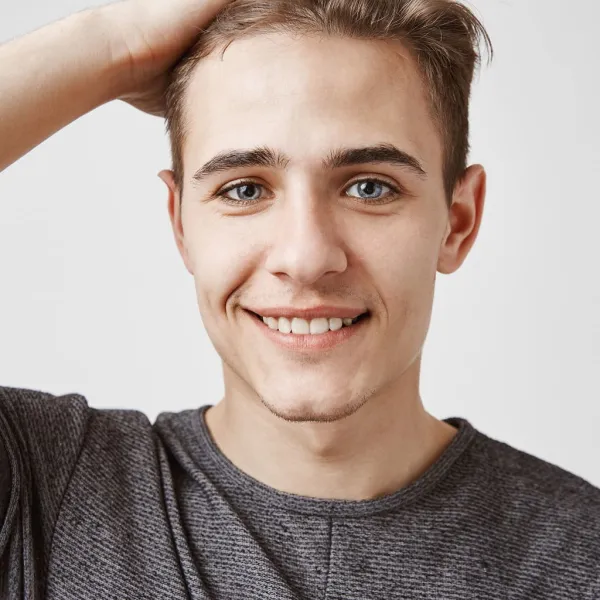 Selfies to Headshots input