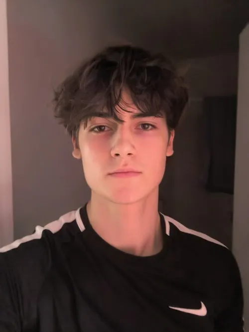 Photo Age Progression AI