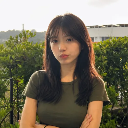 AI Travel Jump Vlog Generator