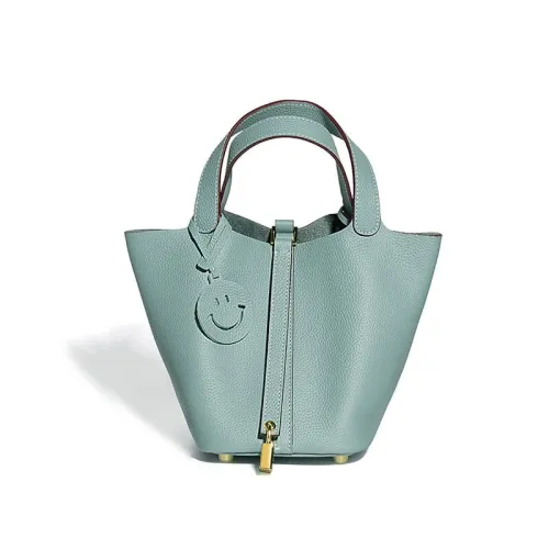 Virtual Try On Bags